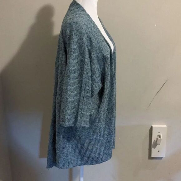 LuLaRoe Large Blue Lindsay Short Sleeve Sweater Open Front Cardigan - Picture 3 of 7